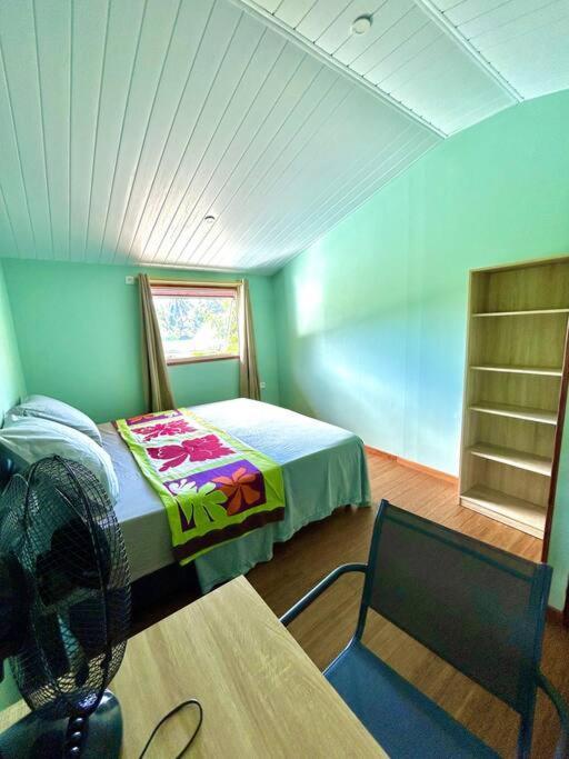 Mooz Lodge, The Local Discovery Afareaitu Екстериор снимка