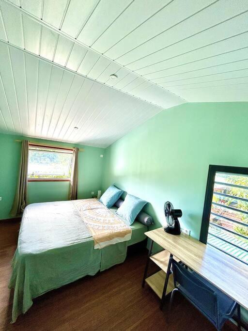 Mooz Lodge, The Local Discovery Afareaitu Екстериор снимка